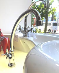 水栓金具の展示